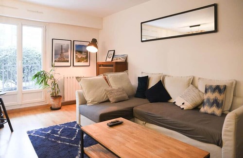Levallois-Perret Apartment | Well-located love nest in Levallois-Perret