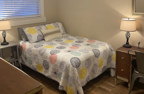 Harlow House | Komfy Lil' Korner