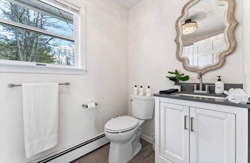 Warwick House | Modern Countryside Haven in Warwick