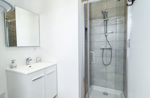 La Verrie Apartment | Ideal T2 Duplex Plein Centre - 8 min du Puy du Fou