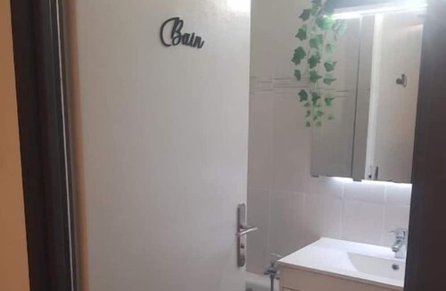 Toulouse West Apartment | Vrbo Property