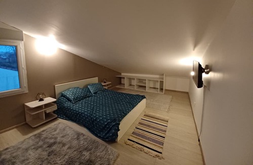 Escalquens House | Vrbo Property