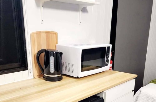 Cooroibah House | Noosa Tiny Retreat Su