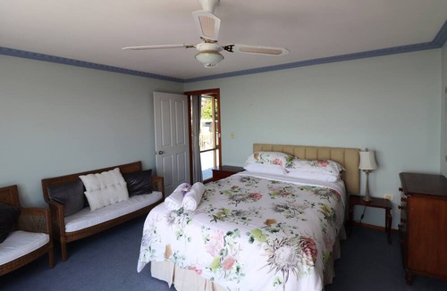 Mallacoota House | 26 Brady Street