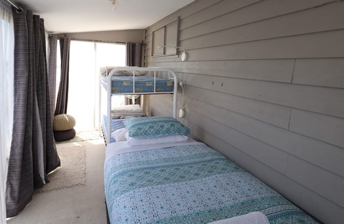 Mallacoota House | 26 Brady Street