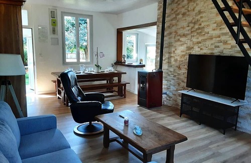 Champagnac Cottage | Gite Champagnac, 3 bedrooms, 6 persons