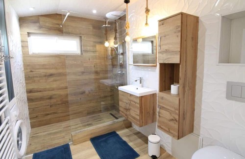 Champagnac Cottage | Gite Champagnac, 3 bedrooms, 6 persons