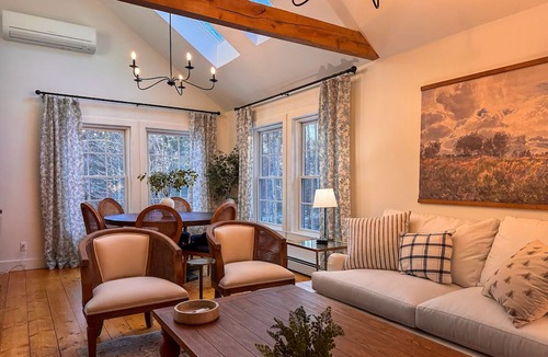 Londonderry Ski Chalet | Rural Luxury by Bromley Mountain