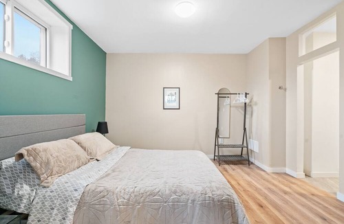 West Grey House | Markdale Farmhouse Retreat Lower 1 Bed
