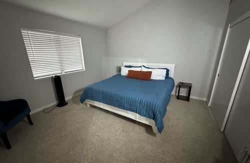 Modesto House | Cozy home in North Modesto