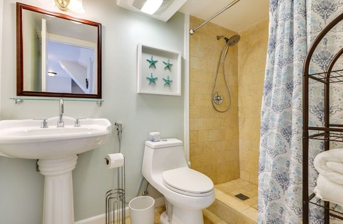 Belvedere Tiburon Apartment | Quaint Apartment w/ Grill: 3 Mi to Paradise Beach!