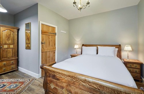 Edmondsley House | Host & Stay | Butterfly Cottage