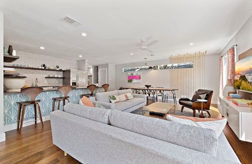 Dawson House | SoCo Groovy - Pool sleeps up to 14