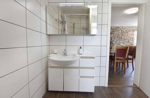 Vilanija Apartment | Holiday apartment three bedrooms, a terrace and a swimming pool