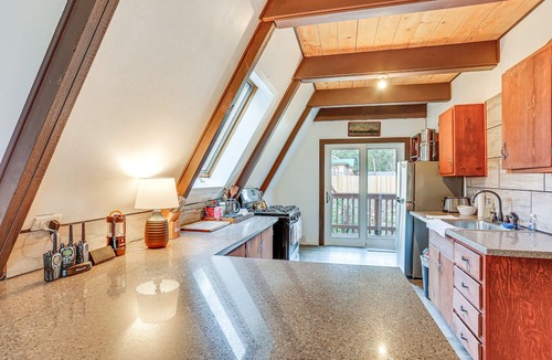 Trinity Village Cabin | Secluded Village Gem w/ Deck, Trinity River Access