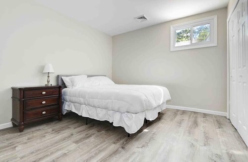 Egg Harbor Township House | Suburban Retreat for 16!