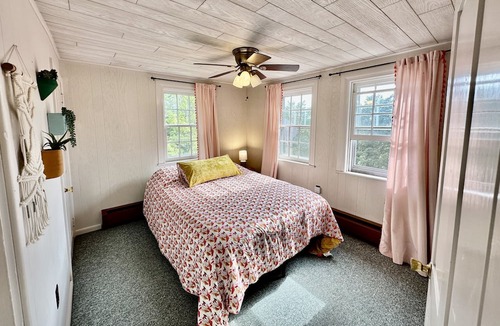 Bernville Cabin | 🌲🪵The Creekside Cabin🪵🌲