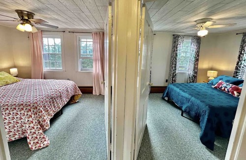 Bernville Cabin | 🌲🪵The Creekside Cabin🪵🌲