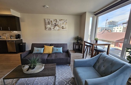 Yesler Terrace Apartment | Centralized Seattle 1B1B