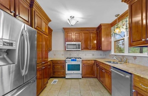 Highland Historic District Apartment | Charming Historic Highland Home