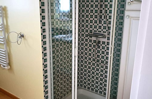 Saint-Laurent-sur-Mer House | Villa Victorine Omaha Beach