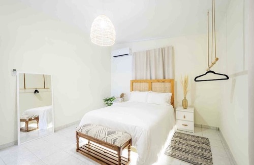 Bouvet Island House | Spacious Villa near Beach w/ King Beds + Soaking Tub