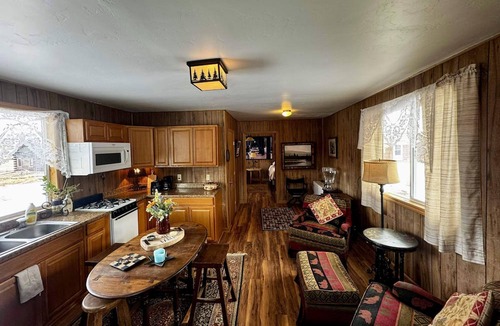 Rangely Cabin | The Bunk House at 4M