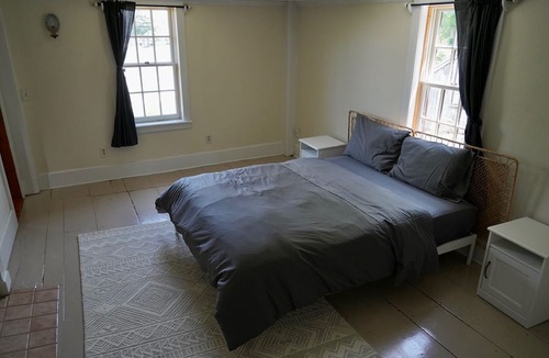 Barrington House | 1775 Charming Historical House