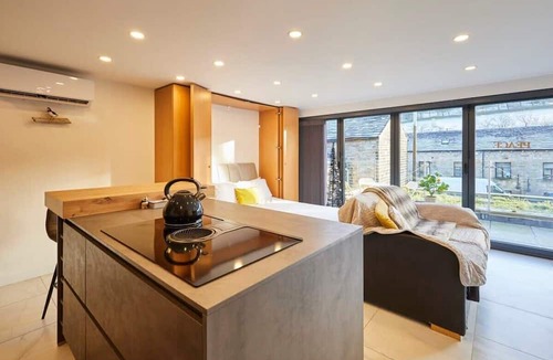 Holmbridge Apartment | Host & Stay | Pâl Lodge