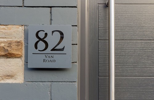 Caerphilly House | 82 Van Road, Caerphilly 3 Bed