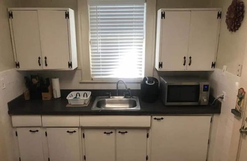 Murray Hill House | 3/1 Historic Charmer in Murray Hill with Laundry