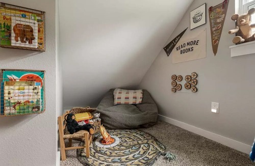 Rogers House | Cozy house near Beaver Lake & Hobbs State Park