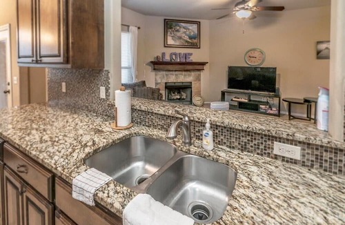 Norman House | Spacious Home - 5 Min. to OU campus!