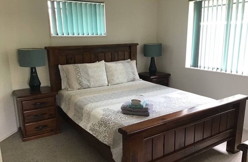 Whakatane House | The Palms.