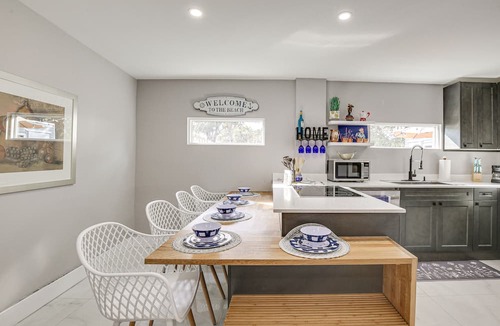Edgewood Cottage | Family-Friendly Fort Lauderdale Home Near Beaches!