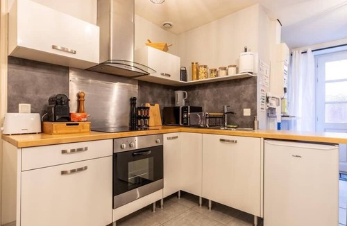 Riom Apartment | Studio Rue Grenier Riom Avec Garage