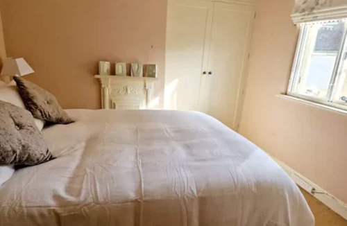 Wimborne Cottage | Beautiful cottage in town centre