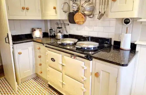 Wimborne Cottage | Beautiful cottage in town centre