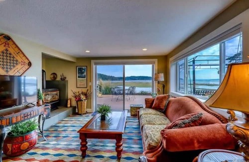 Port Hadlock House | Oasis By The Sea