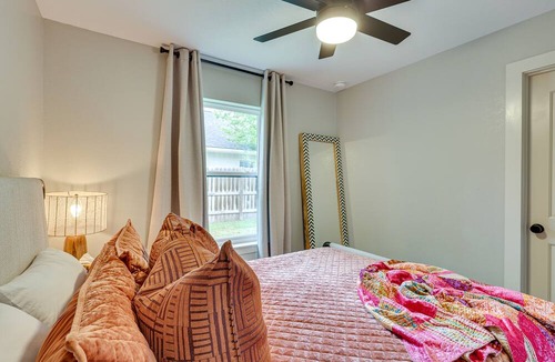 Richards - K F O Cottage | College Station Vacation Rental Near Texas A & M