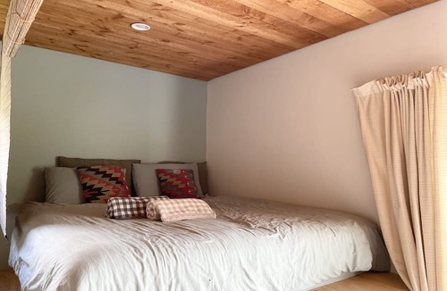 Springfield Cabin | Sunrise Mountain View Cabin