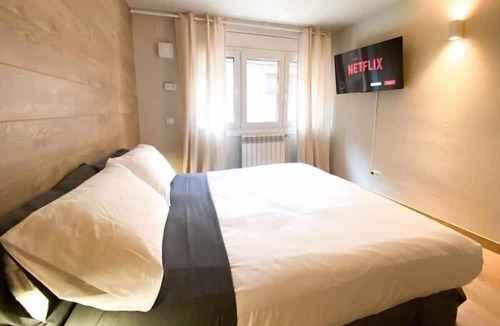 Andorra la Vella Apartment | Unbeatably central! 6Pax+PK