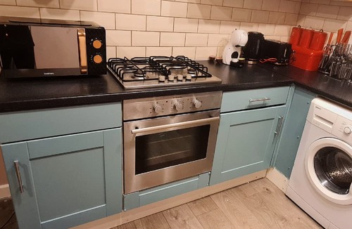 Barnsley Apartment | Charming 1-Bed Apartment in Barnsley