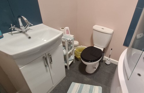 Barnsley Apartment | Charming 1-Bed Apartment in Barnsley