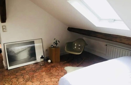 Saint-Vincent-de-Paul Apartment | Bright duplex apartment near train station
