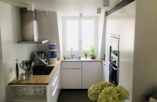Saint-Vincent-de-Paul Apartment | Bright duplex apartment near train station
