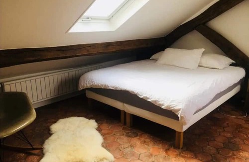 Saint-Vincent-de-Paul Apartment | Bright duplex apartment near train station