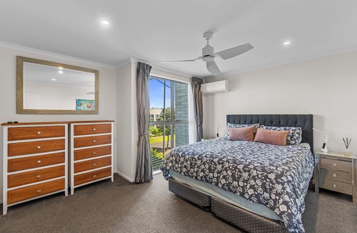 Mount Wellington Cottage | Central Haven - Stonefields Holiday Townhouse
