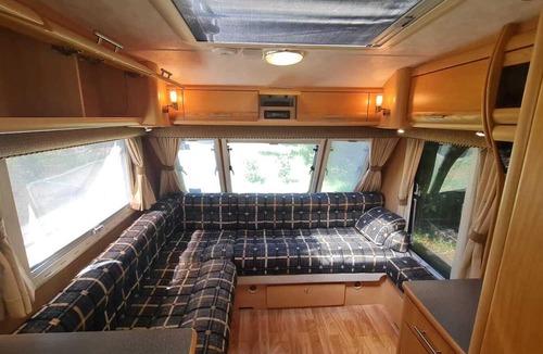 Whakamarama House | Caravan Summer Holiday!