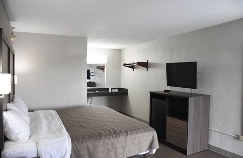 Chicago Ridge House | Your Home Away From Home